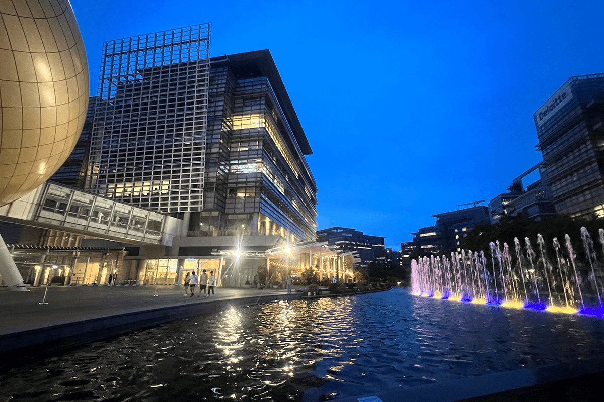 nightview-lakeside_mid-autumn