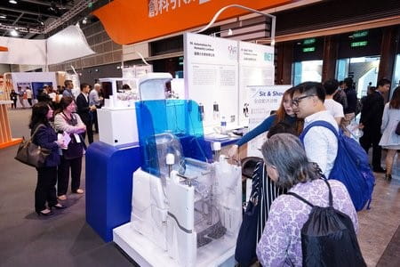 20191121pic3HKSTP LEADS PARK COMPANIES TO SHOWCASE INNOVATIVE HEALTHY AGEING SOLUTIONS AT GERONTECH
