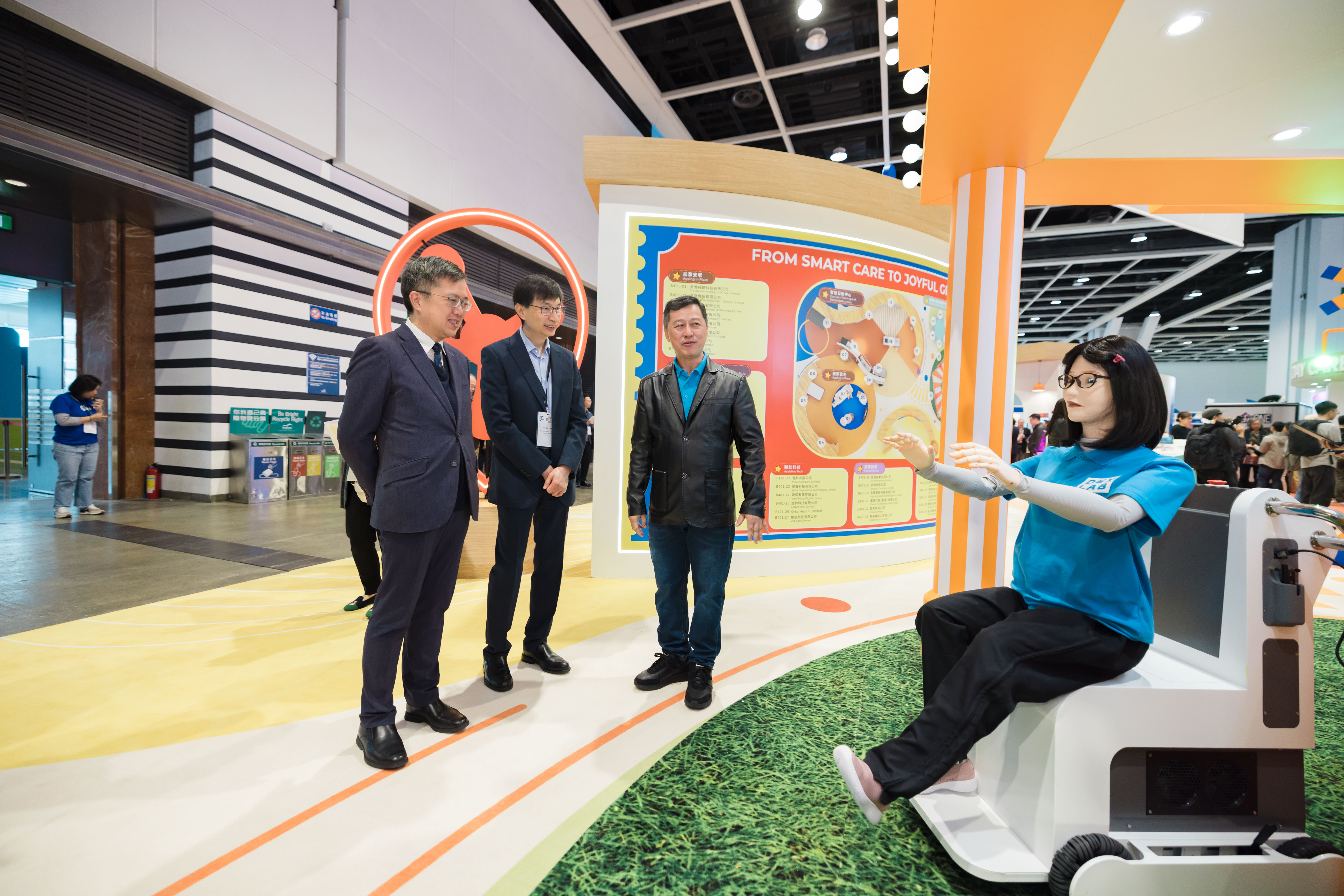 Mr. Kevin Choi, JP, Permanent Secy for Innovation, Technology and Industry (left) visited the HKSTP Pavilion at GIES 2025.