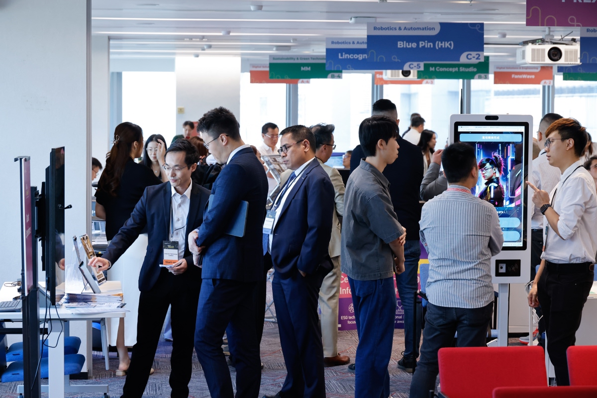 <p><strong>Business & Investment Matching</strong></p>
<p>SAA MatchUP industry specific events connecting startups with clients and investors
</p>