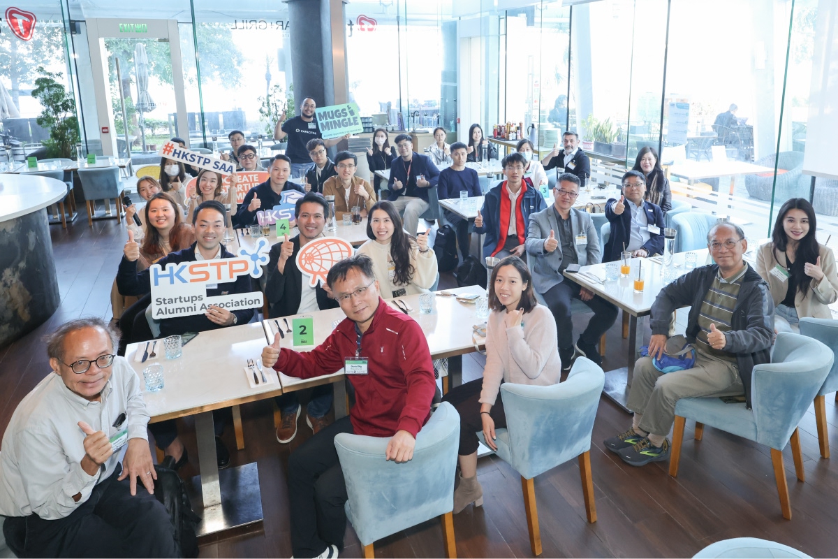 <p><strong>交流聚会</strong></p>
<p>让你扩大创科圈人际网络，与校友建立互助关系</p>