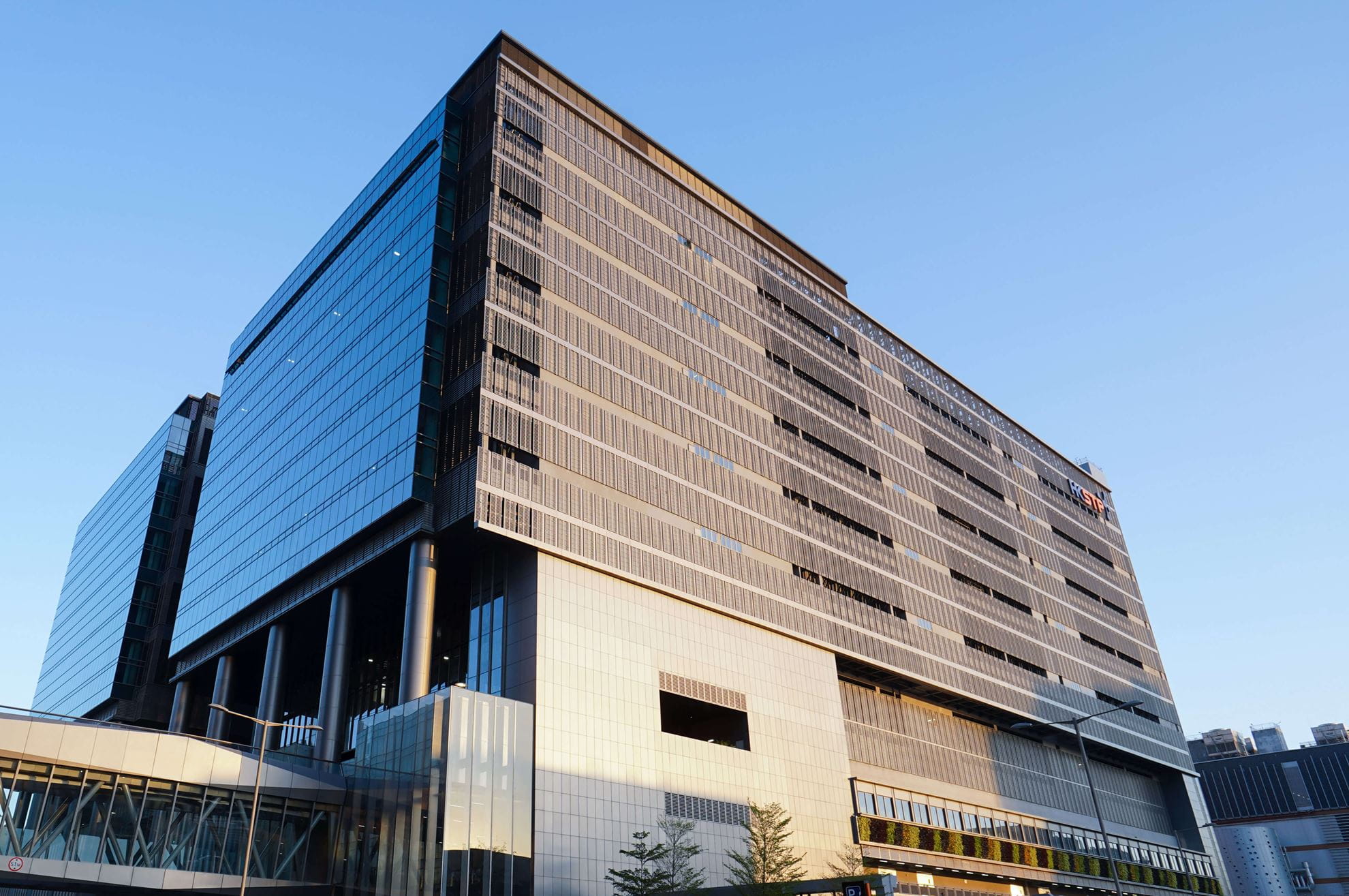 High-performance computing located at Advanced Manufacturing Cetnre Hong Kong (3)