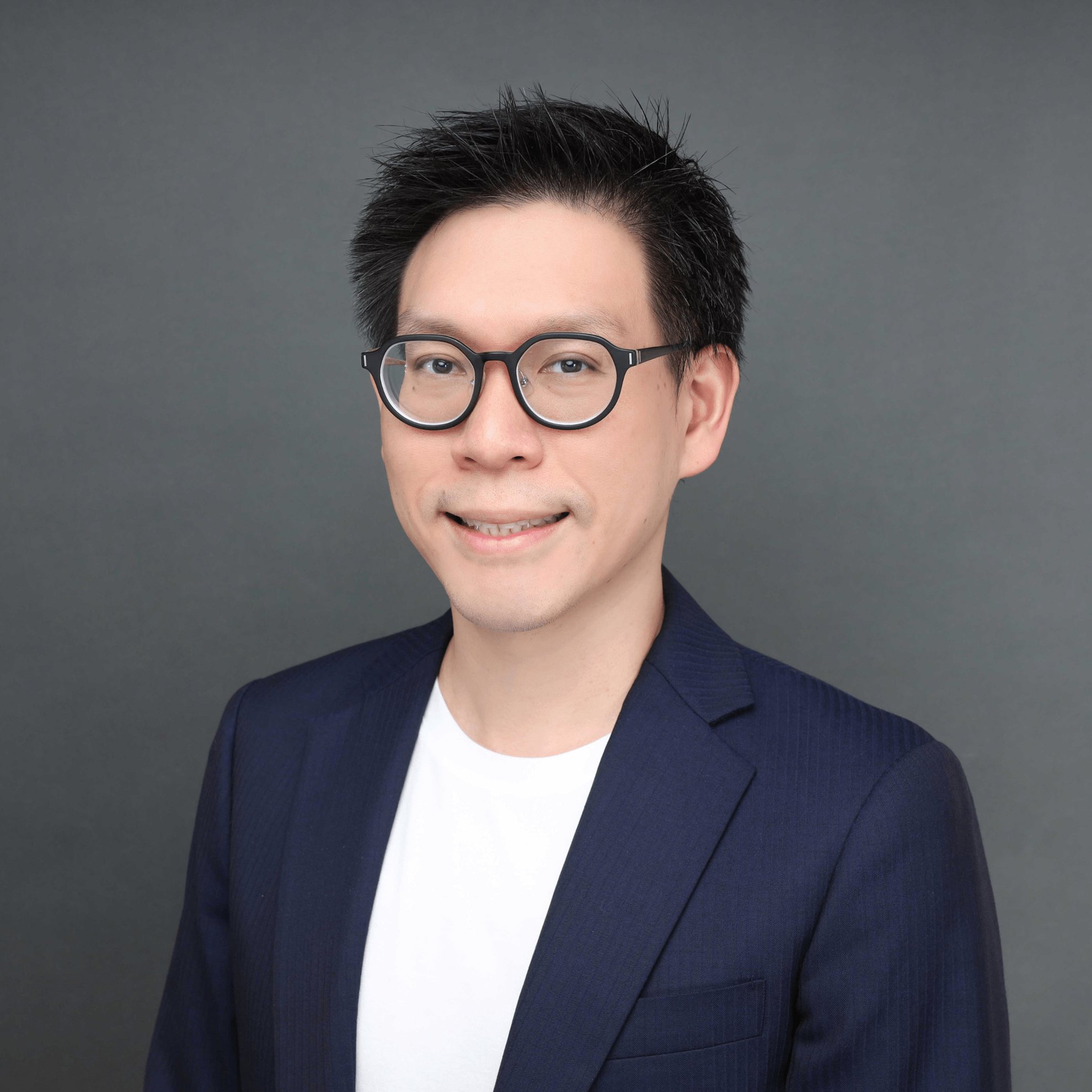 Mr HOWARD KWONG