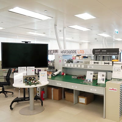 hardwarelab-400