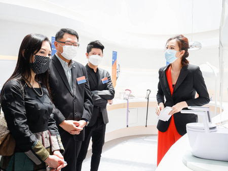 Officiating guests toured around POD to see the latest DXT innovations from Hong Kong.