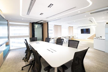 HKSTP-HKU iAXON is the first step of a larger university collaboration model that aims at strengthening academia-industry alliances, and fostering commercialisation opportunities of start-ups in Hong Kong.