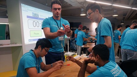 Teams with international members participated in various workshops along their inspiring journey, from brainstorming, designing, prototyping, to final pitching.