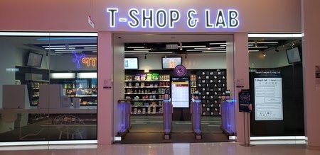 T-Shop & Lab is the first retail shop set up at Hong Kong Science Park to provide an unmanned shopping experience to the public and a platform for showcasing related unmanned technologies.