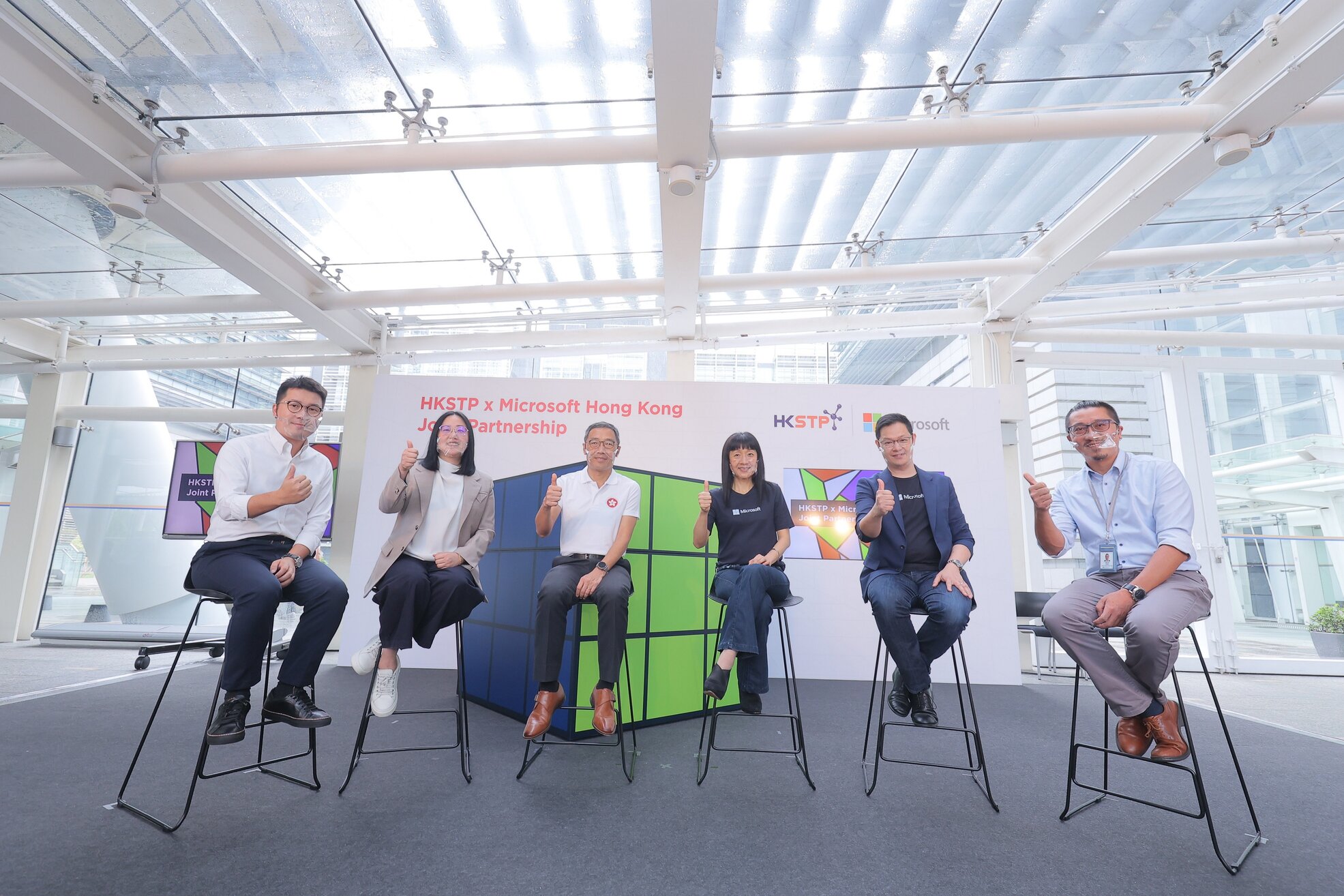 Photo 2: Albert Wong, CEO, HKSTP (3rd from the left); Cally Chan, General Manager, Microsoft Hong Kong and Macau (3rd from the right); Kelvin Tse, Director, Global Partner Solutions, Microsoft Hong Kong (2nd from the right); Ivy Tse, Co-Founder and Director, FreightAmigo Services Limited (2nd from the left); Kelvin Wong, CEO, Sensestek Solution Limited (1st from the right); Michael Au, Assistant Director, Strategic Partnership, HKSTP (1st from the left); share how the joint support from HKSTP and Microsoft Hong Kong addresses startups’ critical challenges of product development, go-to-market distribution and access to technology.