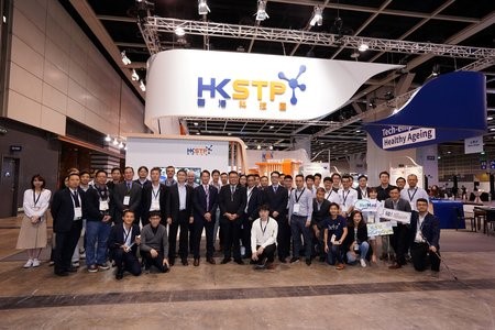 As the co-organiser of GIES for the third consecutive year, HKSTP led 29 Science Park companies to demonstrate their gerontech-based innovations to elderly persons, caretakers and elderly centre representatives at the 5-day event.