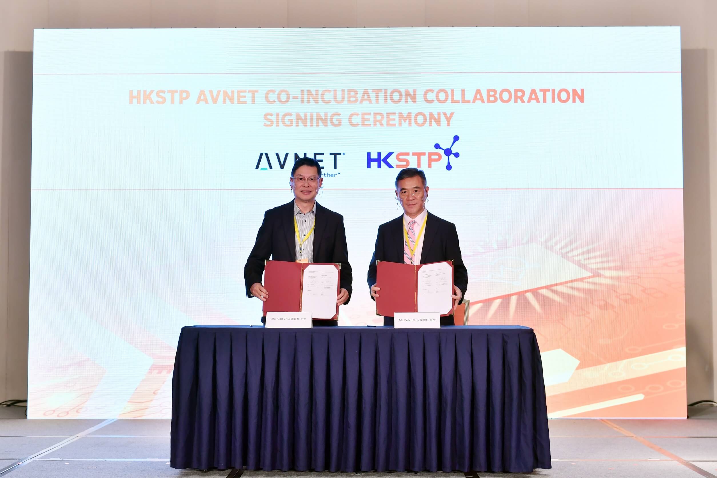 Photo 1: Mr. Peter Mok, Head of Greater Bay Area, HKSTP (right), and Mr. Alan Chui, Supplier Business Management President, Avnet Asia (left), officiate at the strategic co-incubation agreement signing ceremony to drive innovation and build a thriving hardware and electronics eco-system across the GBA.