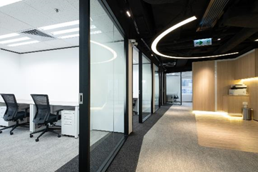 HKSTP-HKU iAXON is the first step of a larger university collaboration model that aims at strengthening academia-industry alliances, and fostering commercialisation opportunities of start-ups in Hong Kong.