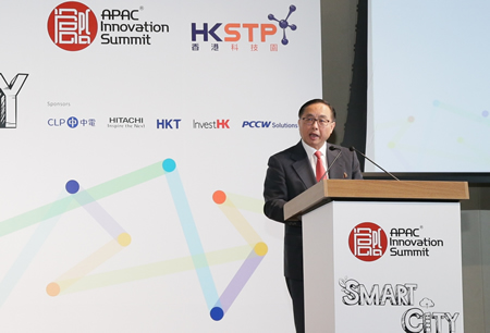 Nicholas Yang, JP, the Secretary for Innovation and Technology, applauded HKSTP’s Open Data Studio for helping to nurture the next generation of innovators in the knowledge-based economy.