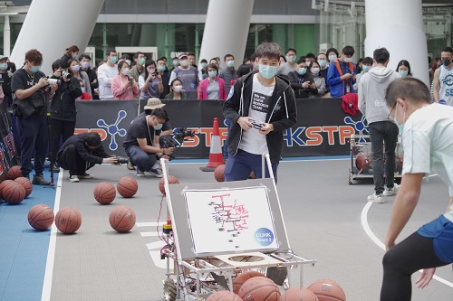 圖二：此籃球賽以科技帶來運動新體驗，盡展科學園社群的「Work. Live. Play. Learn.」創科文化。