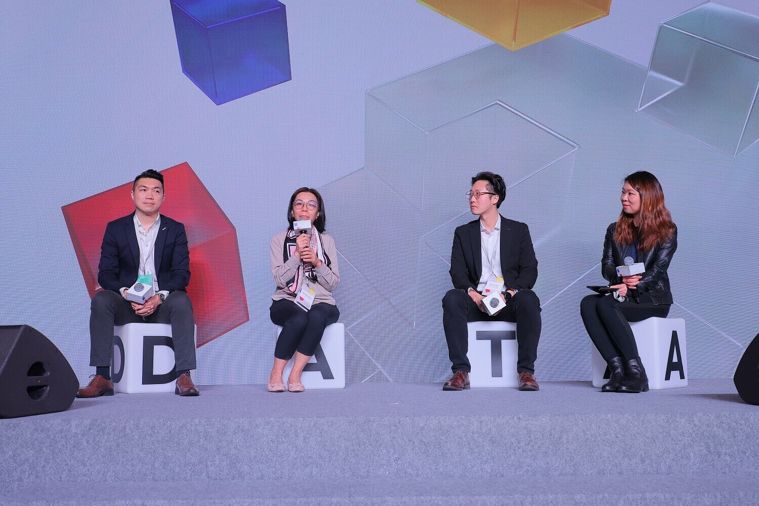 Crystal Fok, Head of STP Platform, HKSTP said, “The Data Community is to bridge purpose. We welcome all enterprises to come and open new opportunities beyond their industry and sector.”